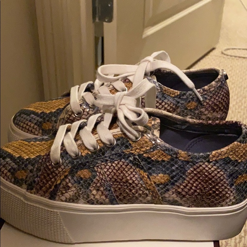 Steve Madden Platform